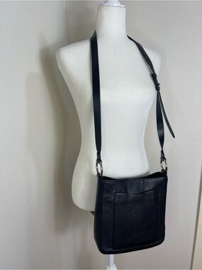 Rebecca Minkoff Black Pebbled Leather Jody Feed Bag Crossbody